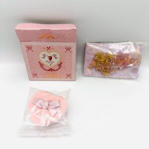 3789 FLOWER KNOWS BUNDLE MAKEUP SPONGE AND HAIR CLIP